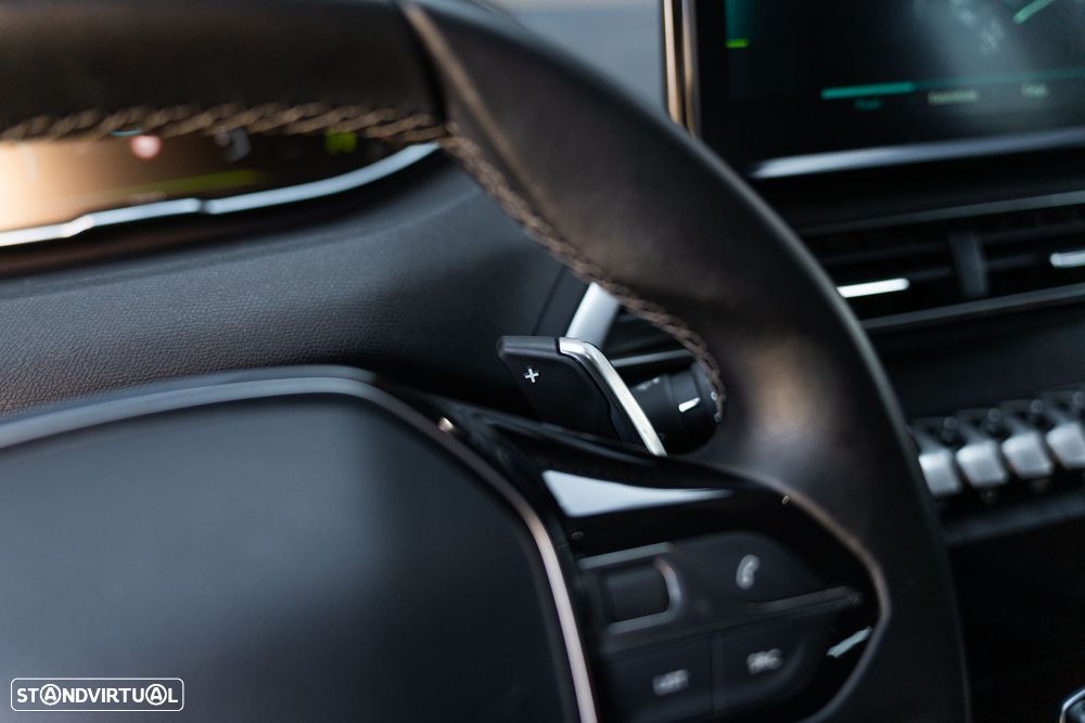 Peugeot 3008 225 e-EAT8 Allure - 27