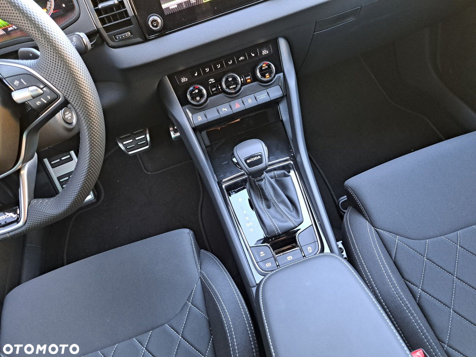 Skoda Karoq 1.5 TSI ACT Sportline DSG - 19