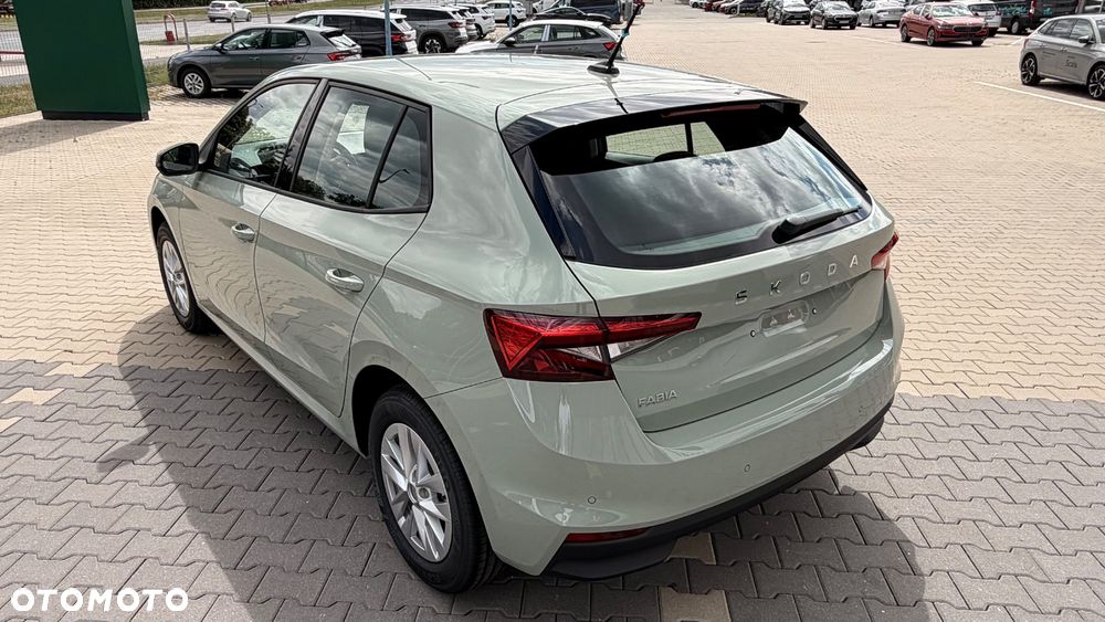 Skoda Fabia 1.0 TSI Drive DSG - 2
