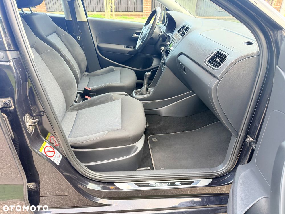 Volkswagen Polo - 15