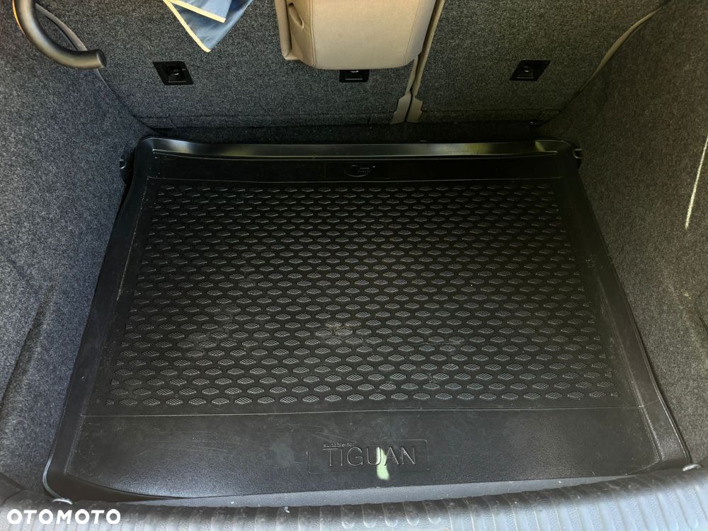 Volkswagen Tiguan 2.0 TDI 4Mot Track&Field - 9