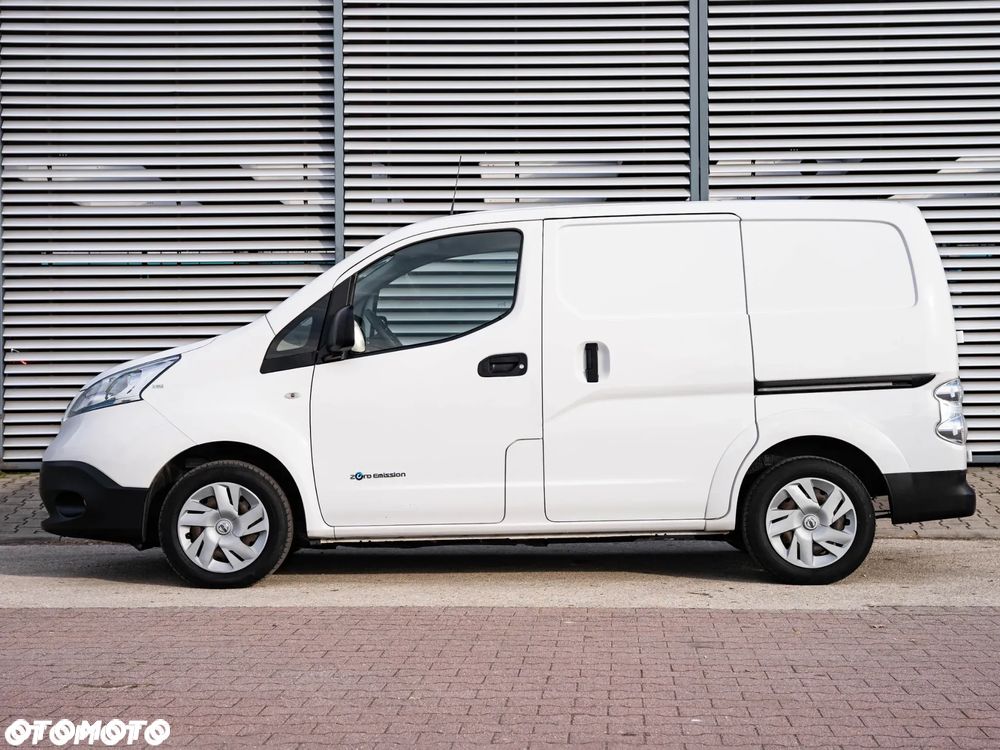 Nissan e-NV200 - 10