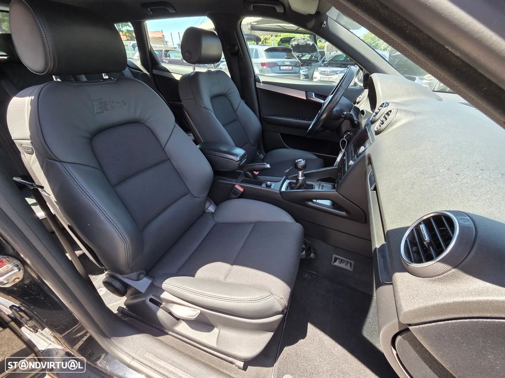 Audi A3 Sportback 2.0 TDi S-line - 2