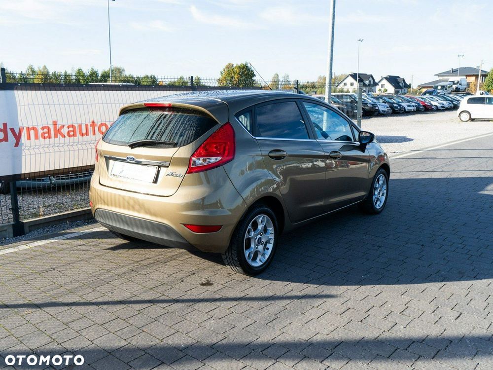 Ford Fiesta - 7