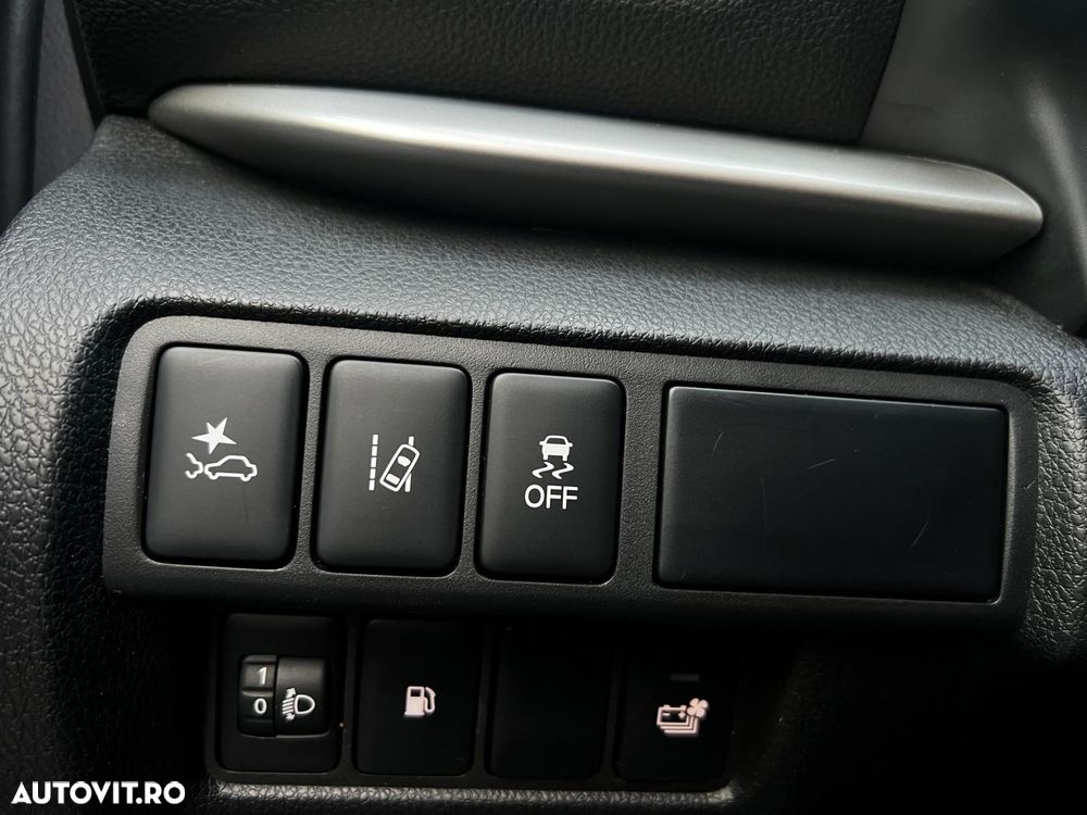 Mitsubishi Eclipse-Cross - 29