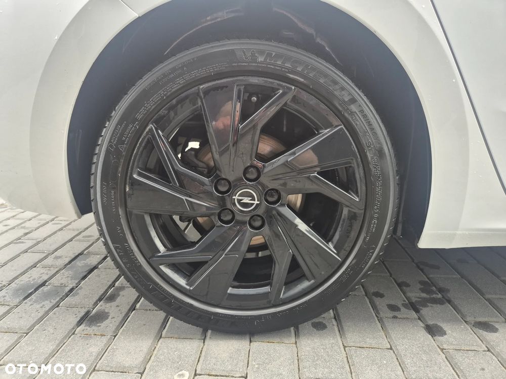 Opel Astra 1.2 T GS S&S - 8