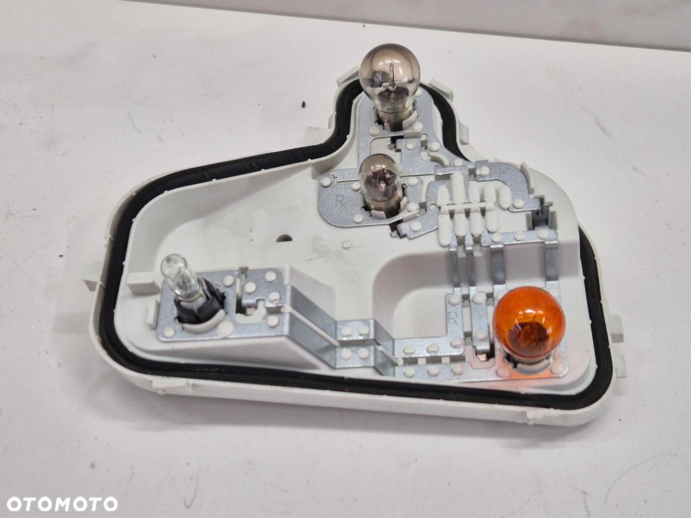 audi a3 8p 3 drzwi wkład lampy tylny prawy tył oprawa prawa - 1