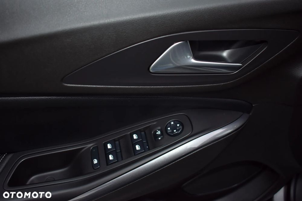 Opel Grandland X 1.6 D Start/Stop INNOVATION - 23