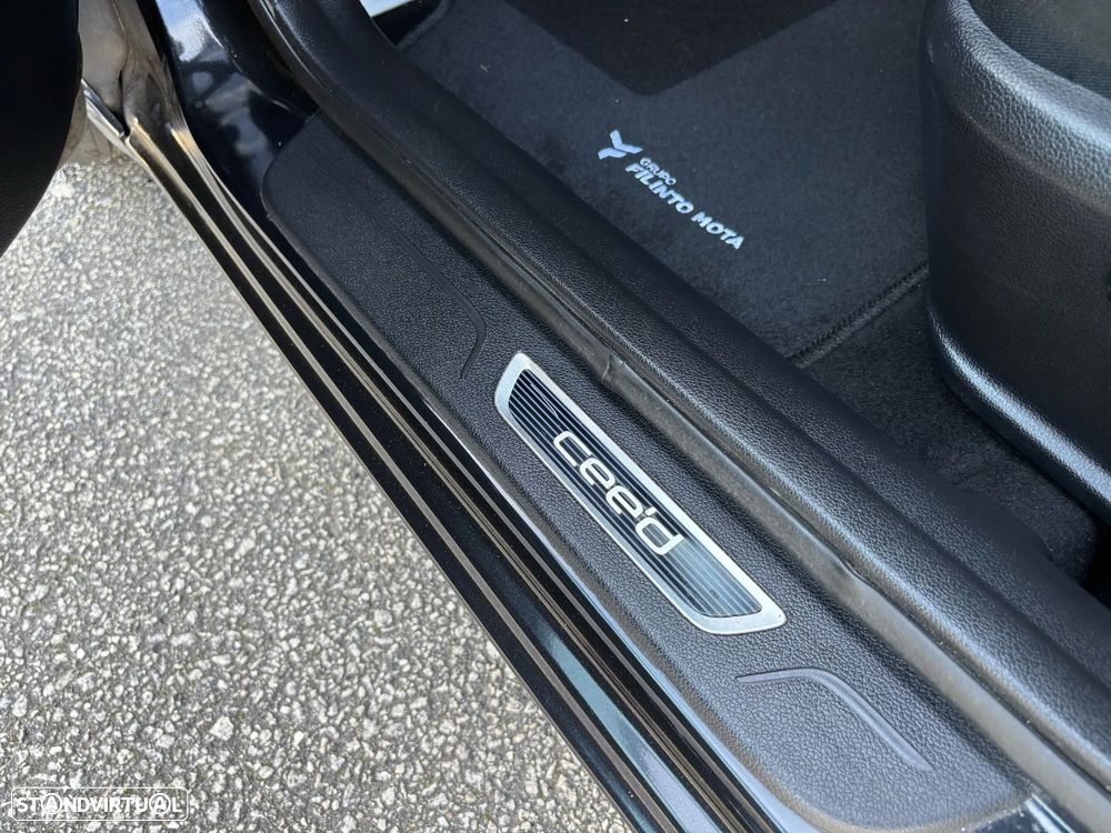 Kia Ceed SW 1.6 CRDi GT Line - 13