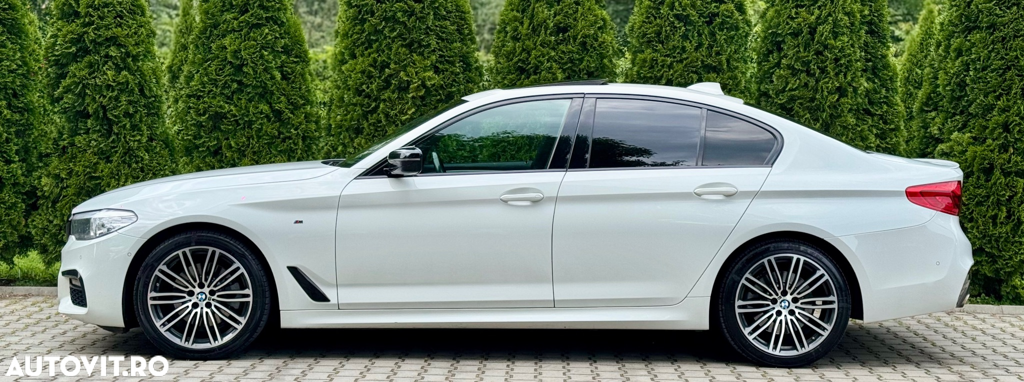 BMW Seria 5 520d xDrive AT - 4