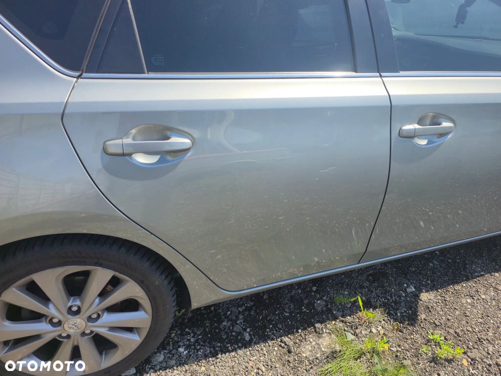 Toyota Auris Hybrid 135 Premium - 18