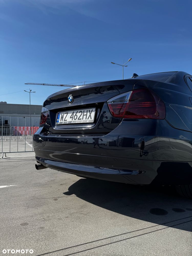 BMW Seria 3 320i - 3