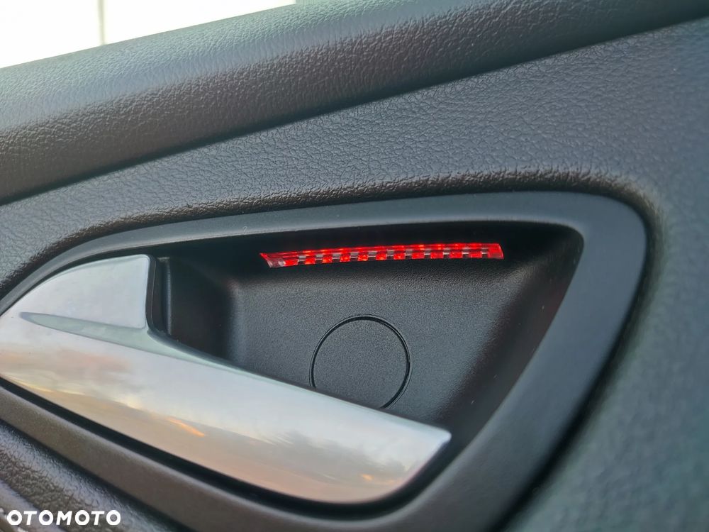 Ford Focus 1.6 EcoBoost Start-Stopp-System Titanium - 27