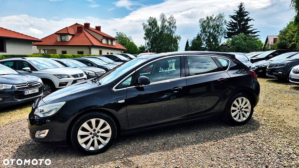 Opel Astra 1.4 T Cosmo - 23
