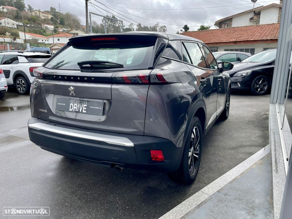 Peugeot 2008 1.2 PureTech Allure - 4