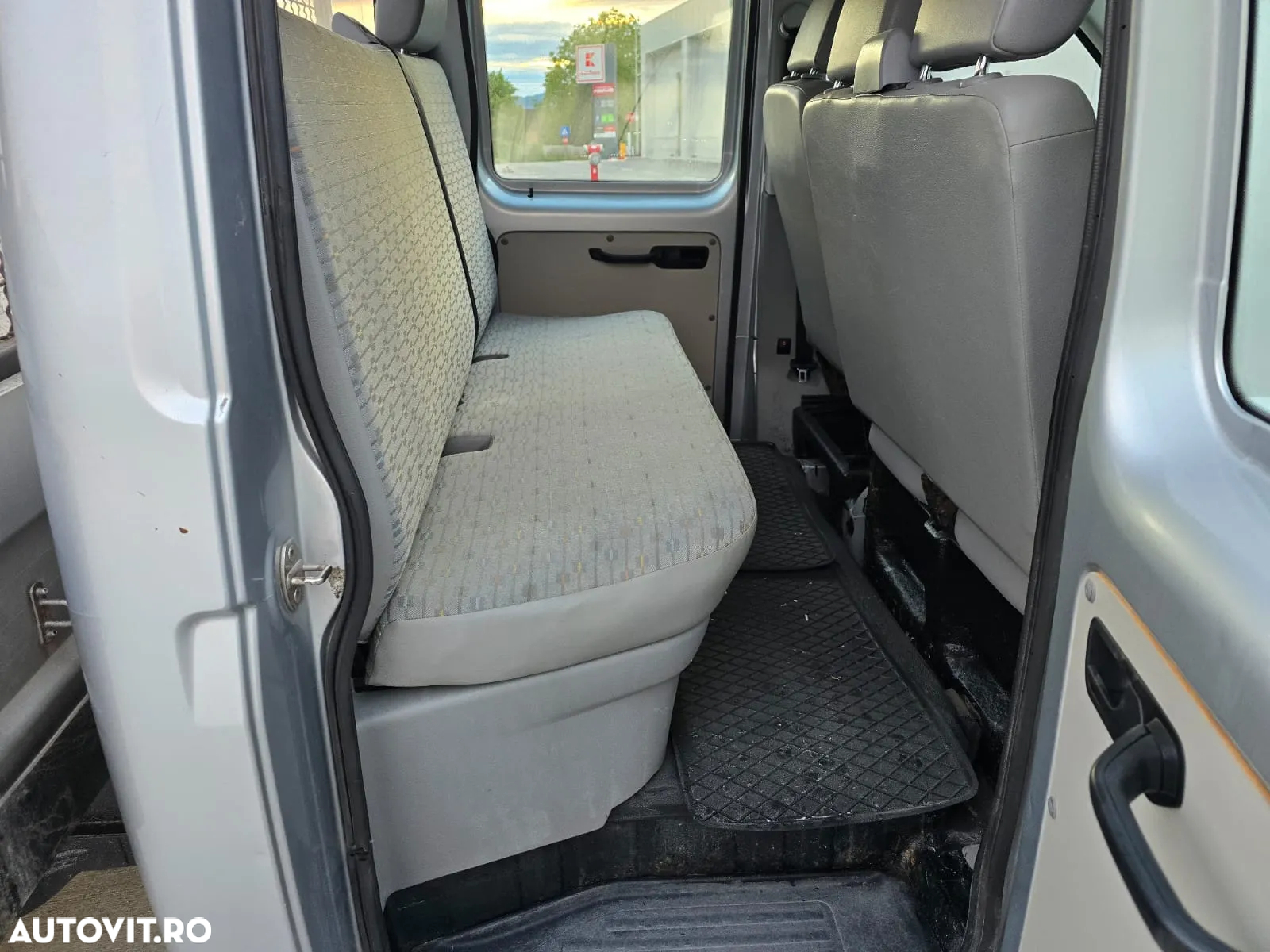 Volkswagen Transporter - 7