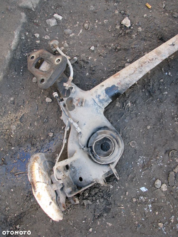 BELKA TYLNA ZAWIESZENIA OŚ OPEL CORSA D 1.7CDTI 5 X110 - 4