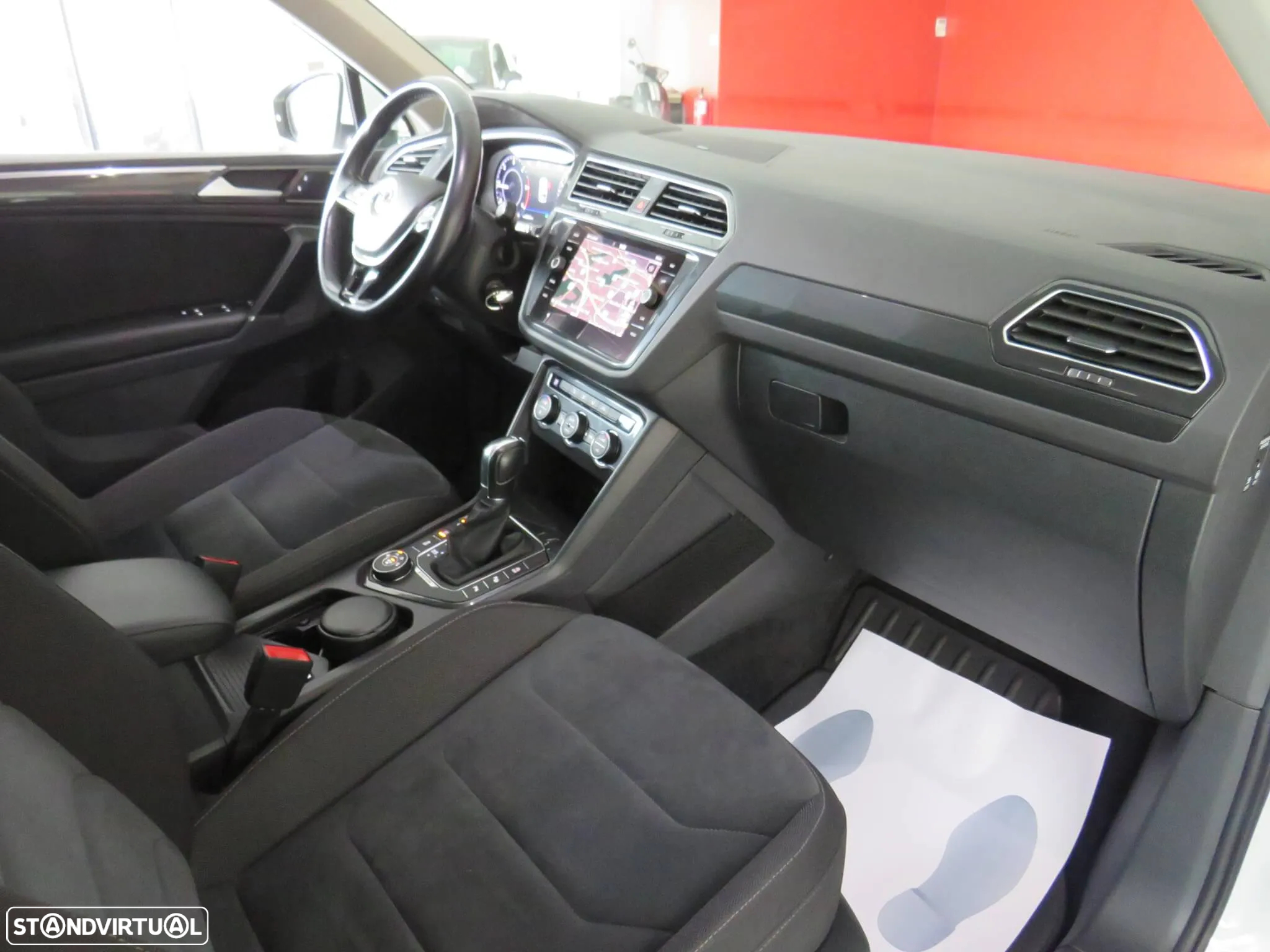 VW Tiguan 2.0 TDI R-Line DSG 4Motion - 31