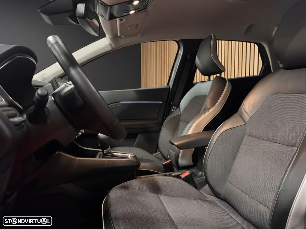 Renault Captur E-TECH 160 E-Tech engineered - 8