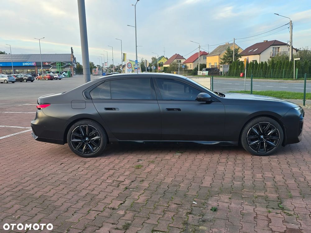 BMW Seria 7 750Li xDrive sport - 4