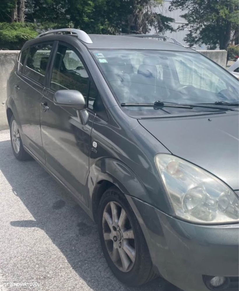 Toyota Corolla Verso 2.0 D-4D - 3