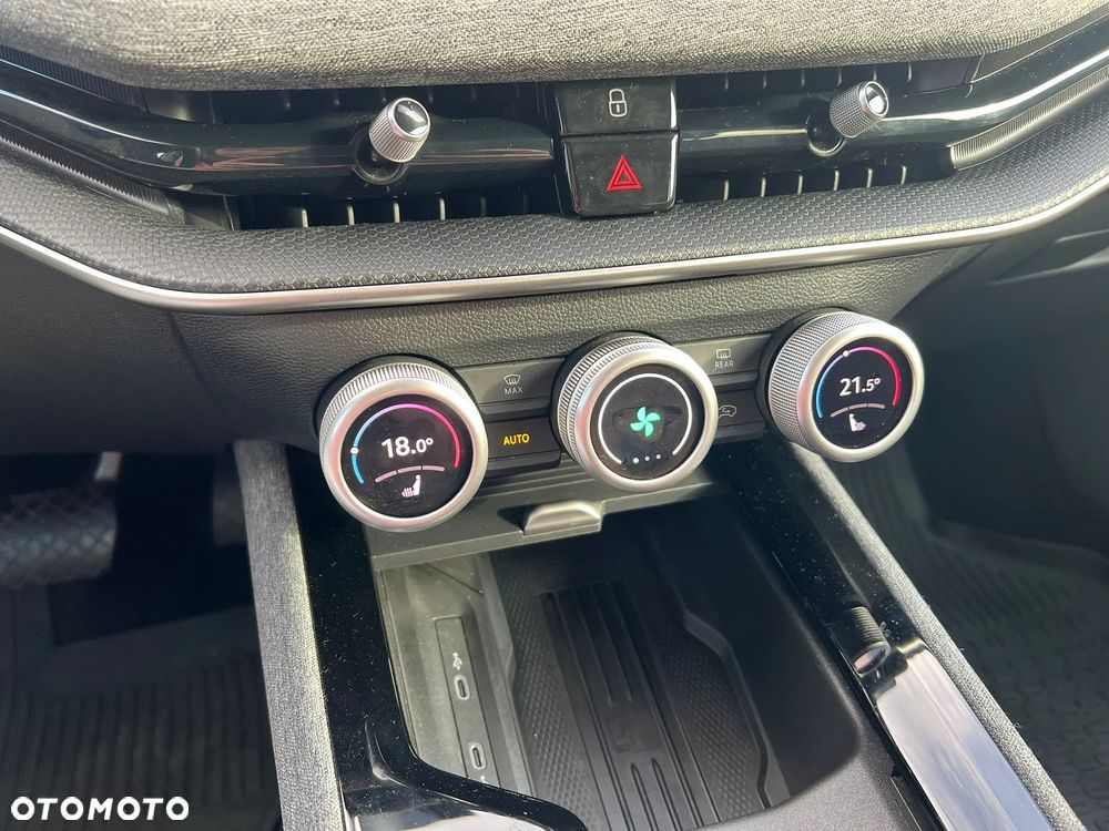 Skoda Superb 1.5 TSI mHEV Selection DSG - 19