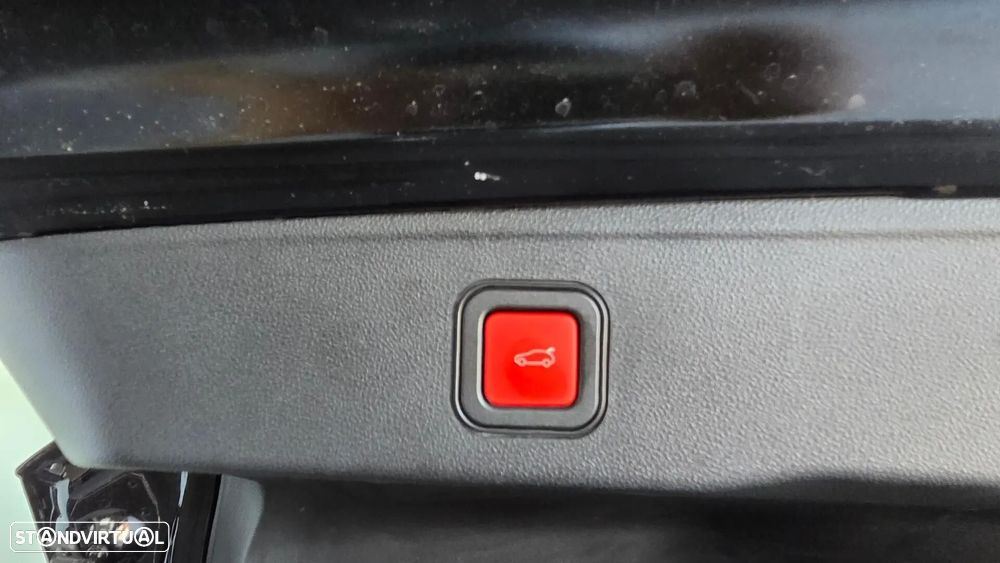 Jeep Avenger 1.2 e-Hybrid Summit DCT - 49