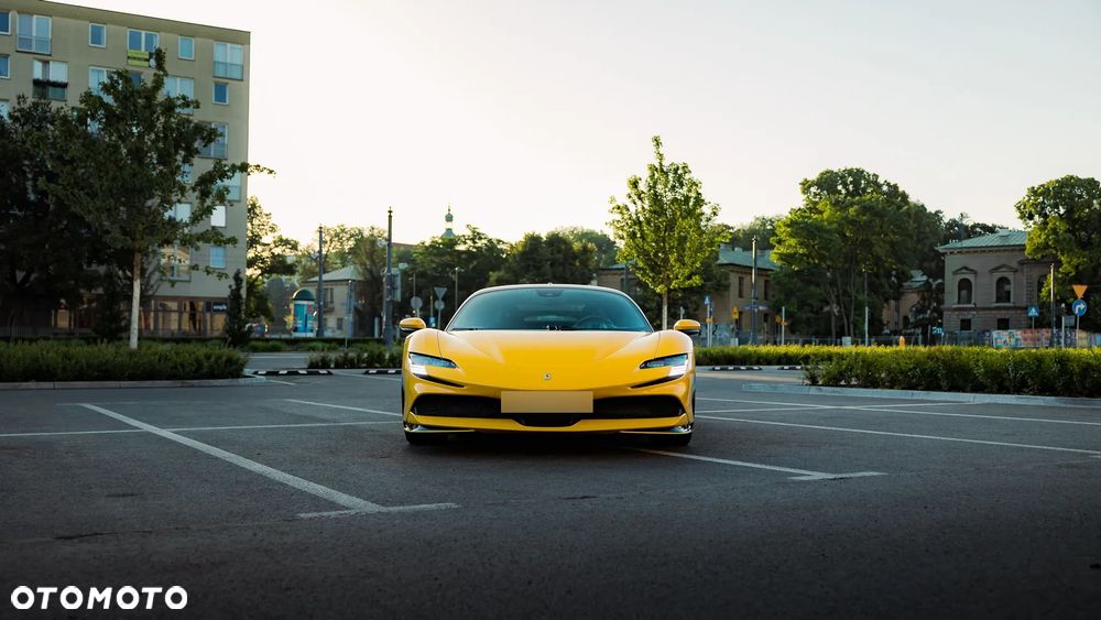 Ferrari SF90 Stradale - 2
