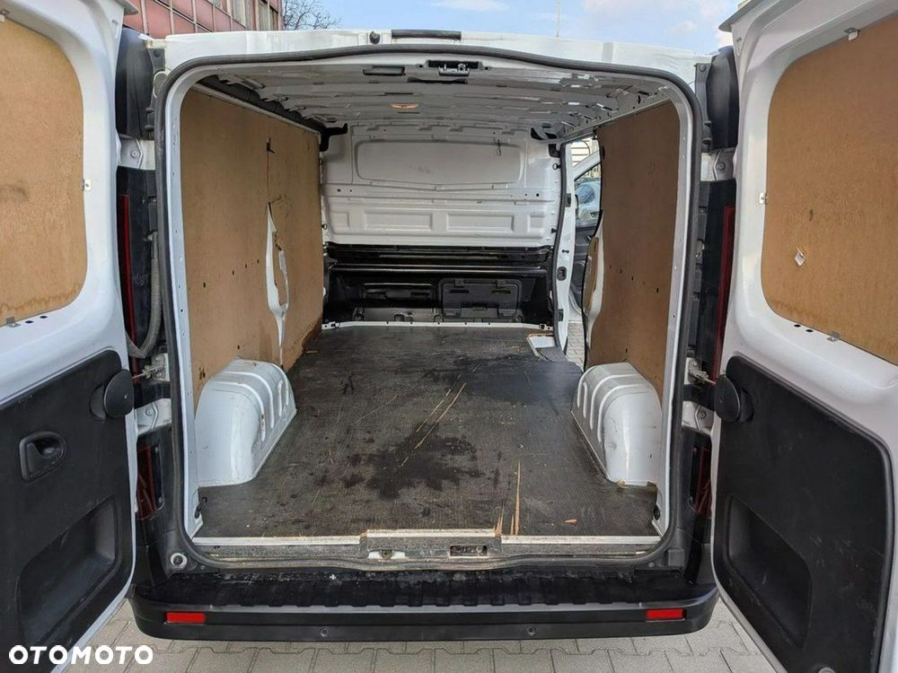 Renault Trafic - 23
