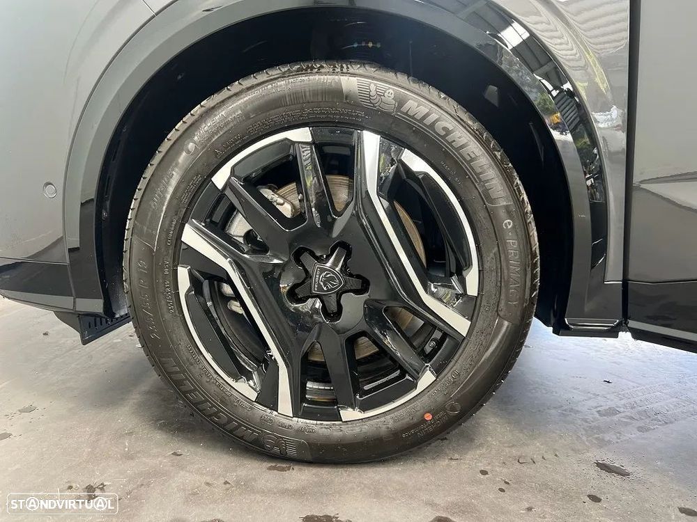 Peugeot E-5008 73 kWh GT - 17