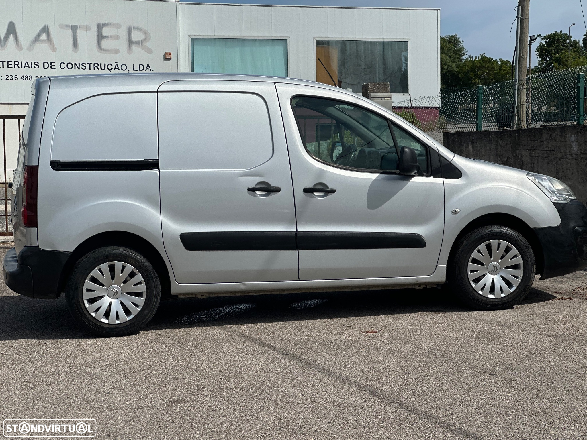 Citroën Berlingo 1.6 e-HDi Exclusive - 18