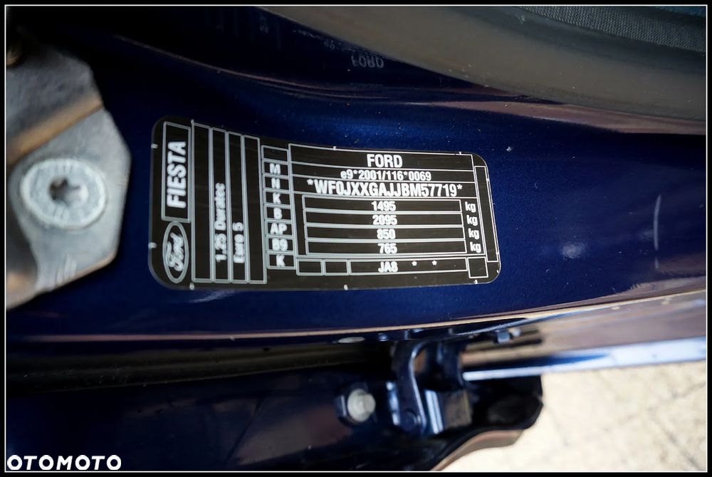 Ford Fiesta 1.25 Titanium - 31
