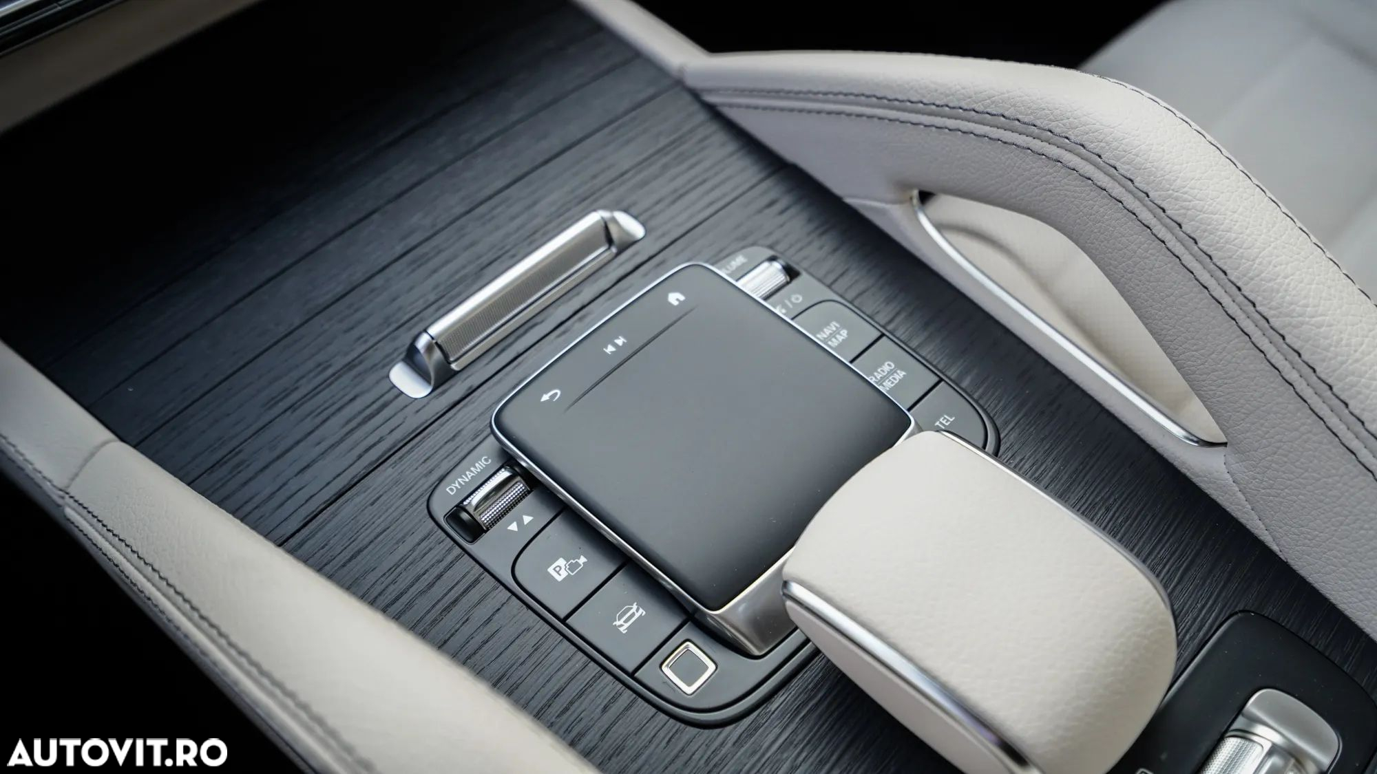 Mercedes-Benz GLS - 15