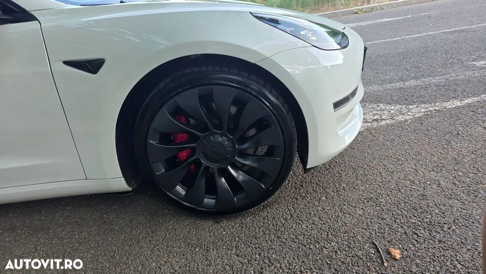 Tesla Model 3 Performance - 6