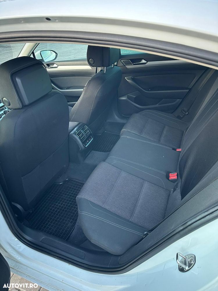 Volkswagen Passat - 7