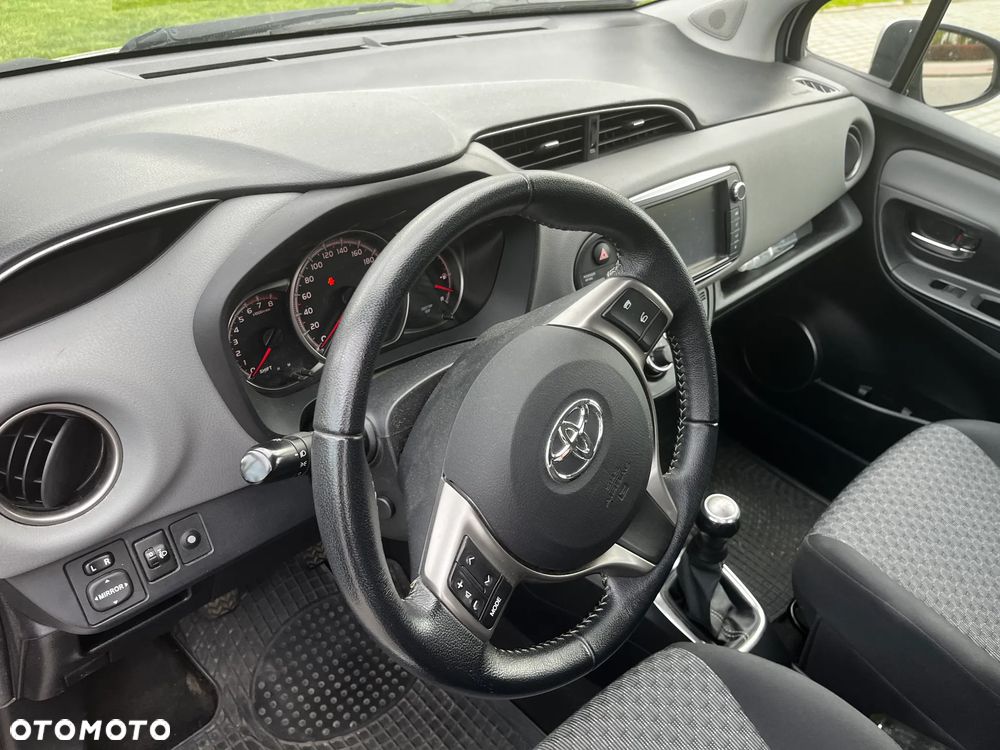 Toyota Yaris - 8