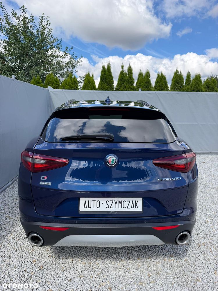 Alfa Romeo Stelvio 2.0 Turbo Estrema Q4 - 13