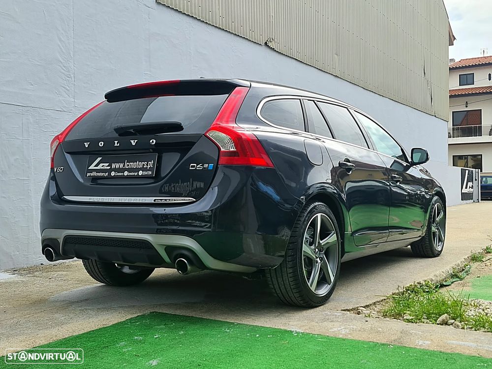 Volvo V60 2.4 D6 R-Design Sum.AWD Phev - 4