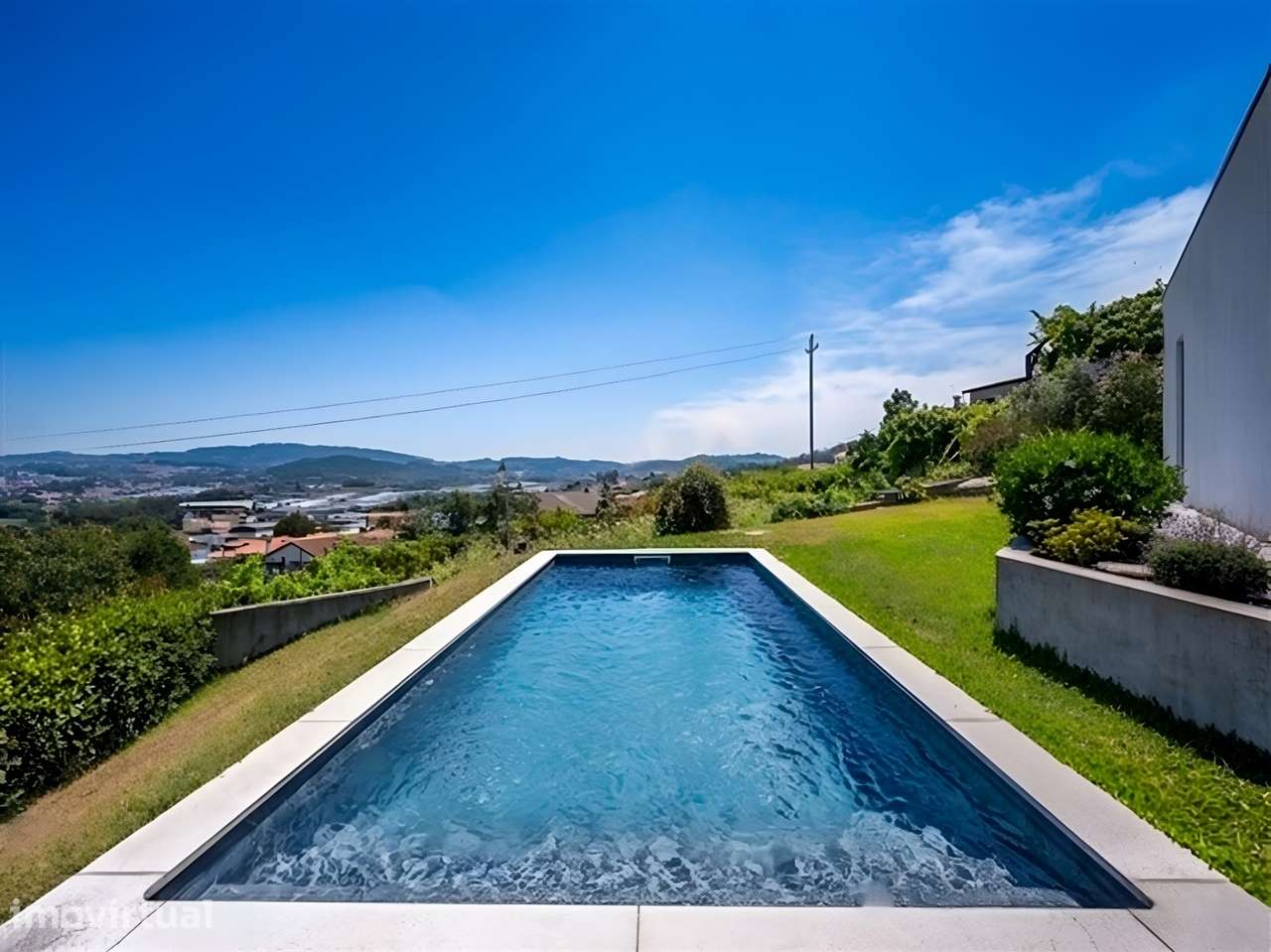 Moradia T3 Moderna com Piscina e Vistas Panorâmicas - Grande imagem: 2/35