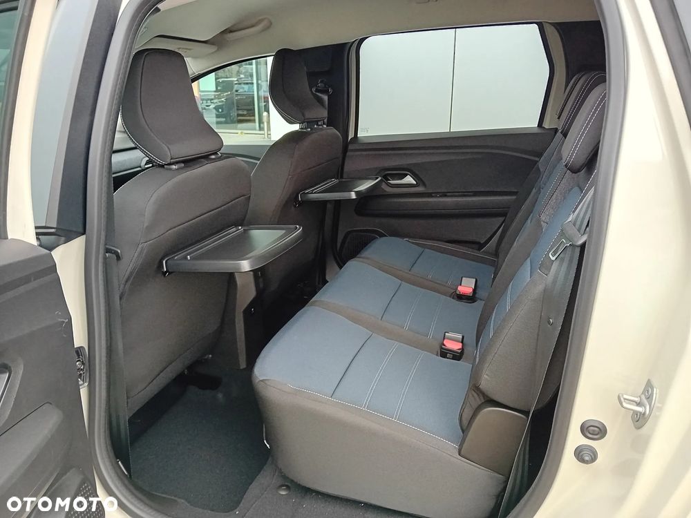 Dacia Jogger 1.8 Full Hybrid 155 Journey MMT 7os - 9