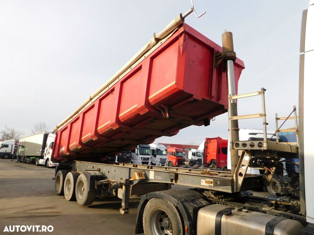 Schmitz Cargobull Ski 2482 - 2