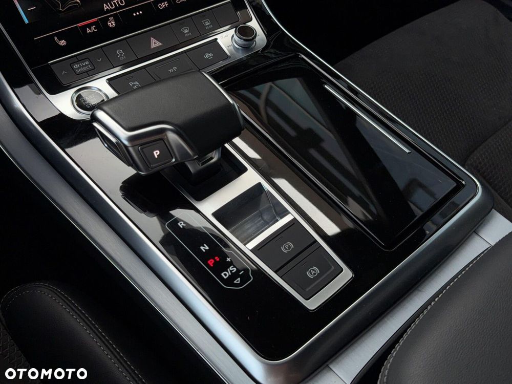 Audi Q7 55 TFSI mHEV Quattro S Line Tiptr - 27