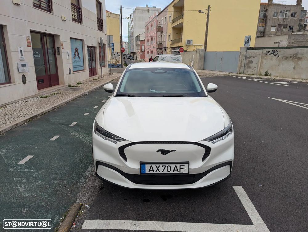 Ford Mustang Mach-E - 2