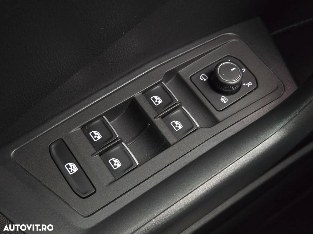 Volkswagen T-Roc 2.0 TSI 4Motion DSG Sport - 29