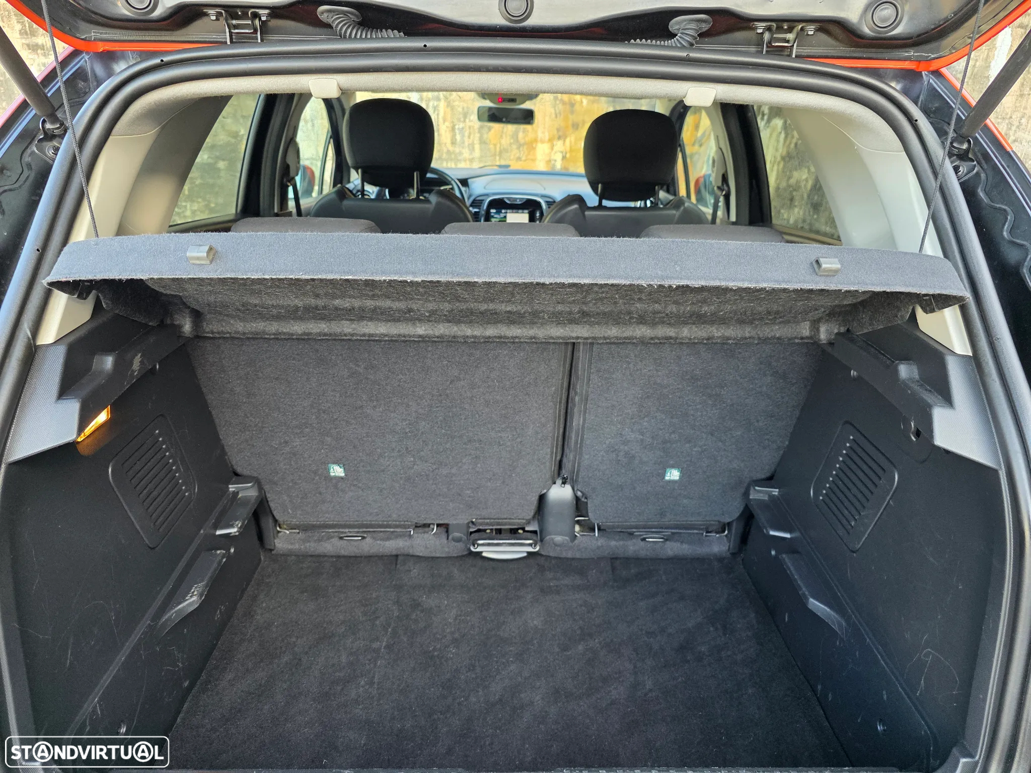 Renault Captur 1.5 dCi Exclusive EDC - 8