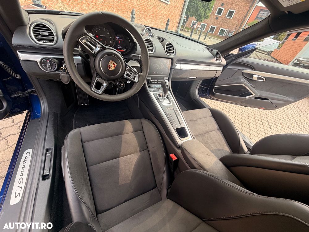 Porsche Cayman GTS 4.0 PDK - 8