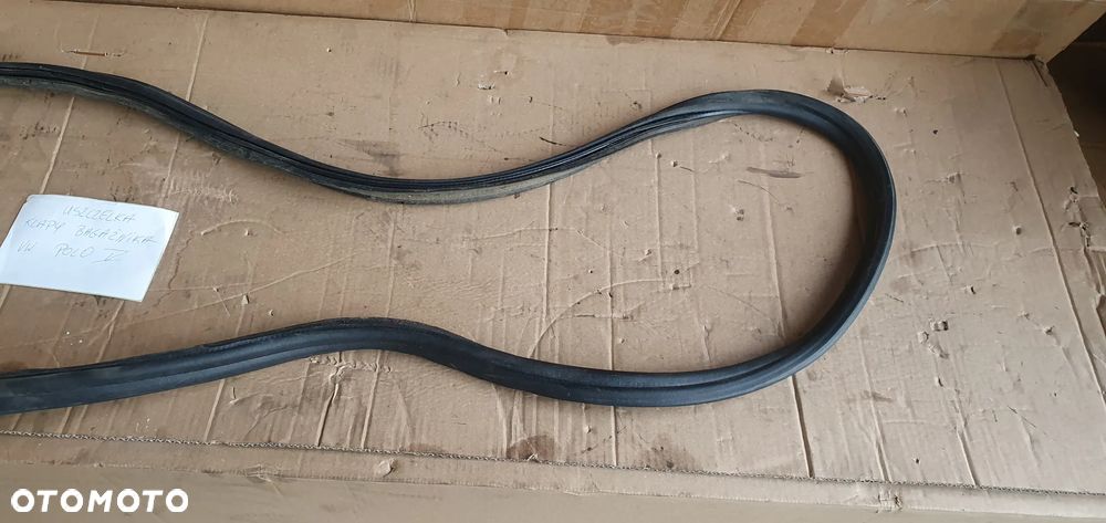 Uszczelka klapy bagażnika VW Polo V 6R - 4