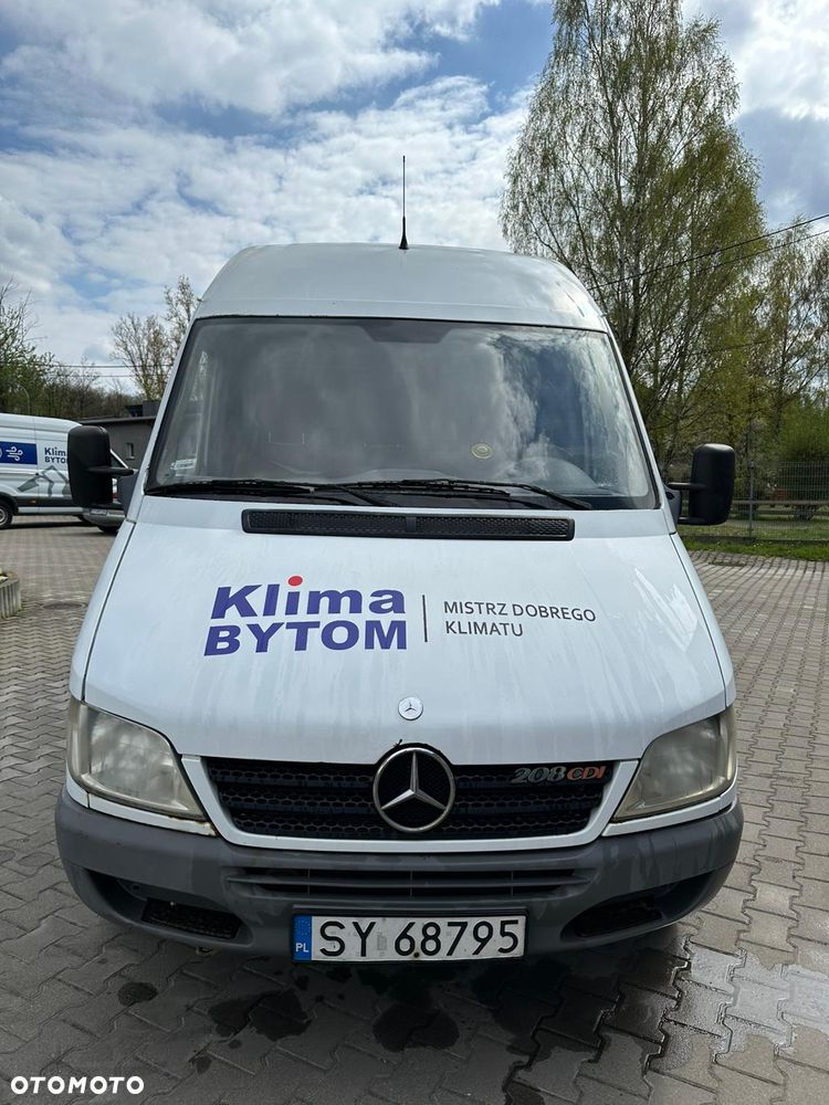 Mercedes-Benz Sprinter 208 - 7