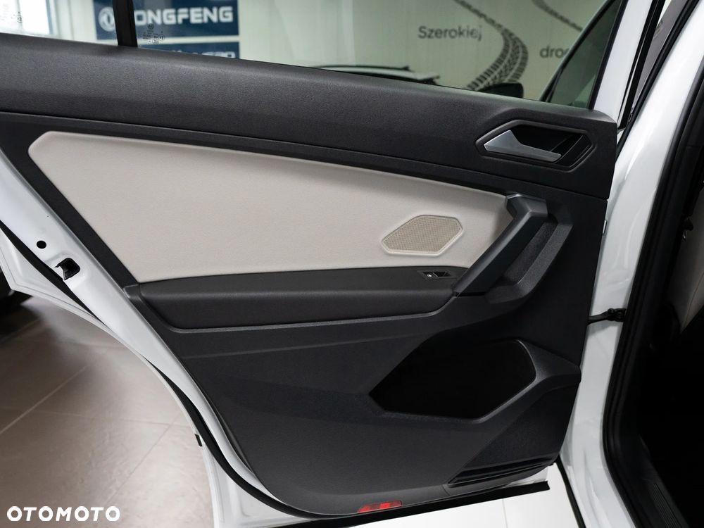 Volkswagen Tiguan - 34