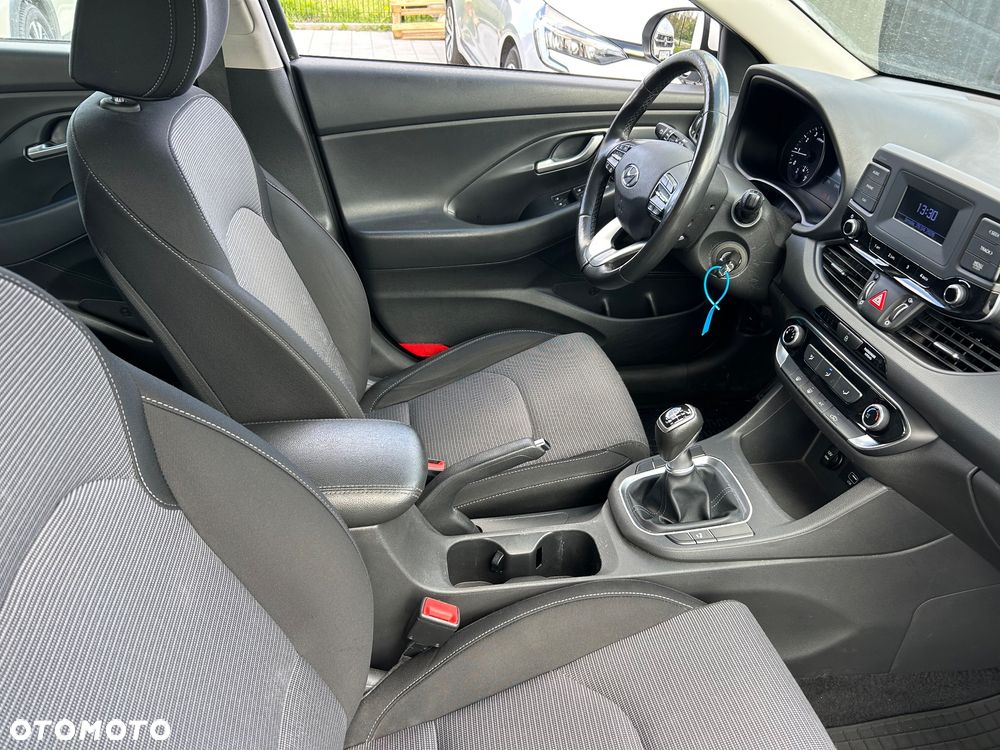 Hyundai i30 1.5 DPI Modern - 12